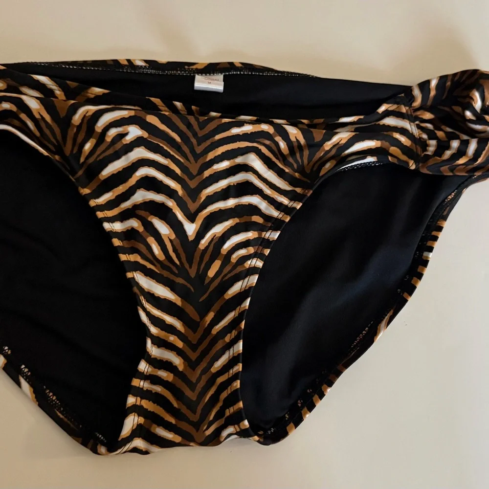 Tropical Escape women print